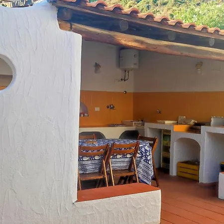 Yellow House Di Giulia